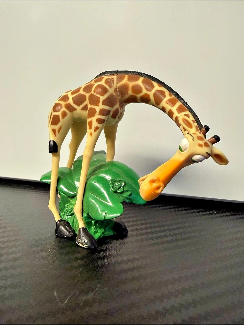 DecoPac DreamWorks Madagascar Melman Giraffe Figurine Cake Topper Madagascar